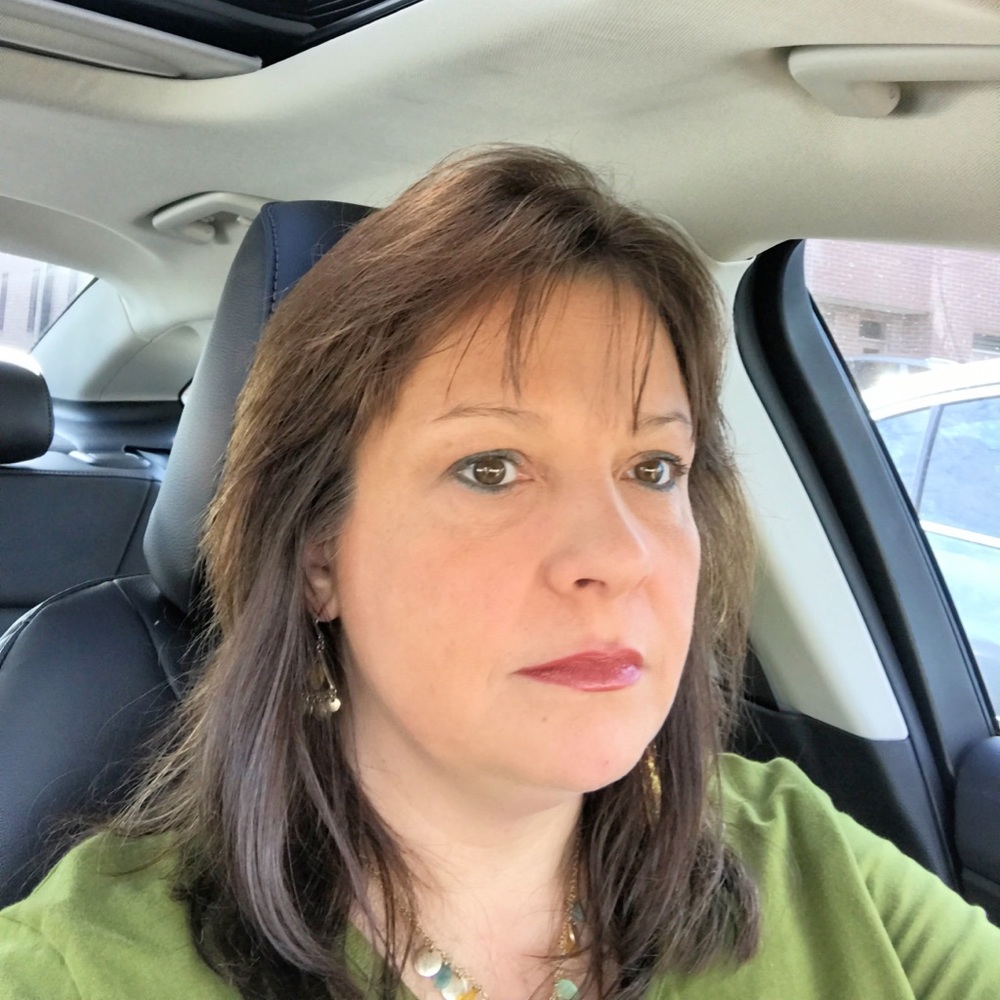Meet your Posher, Carolyn